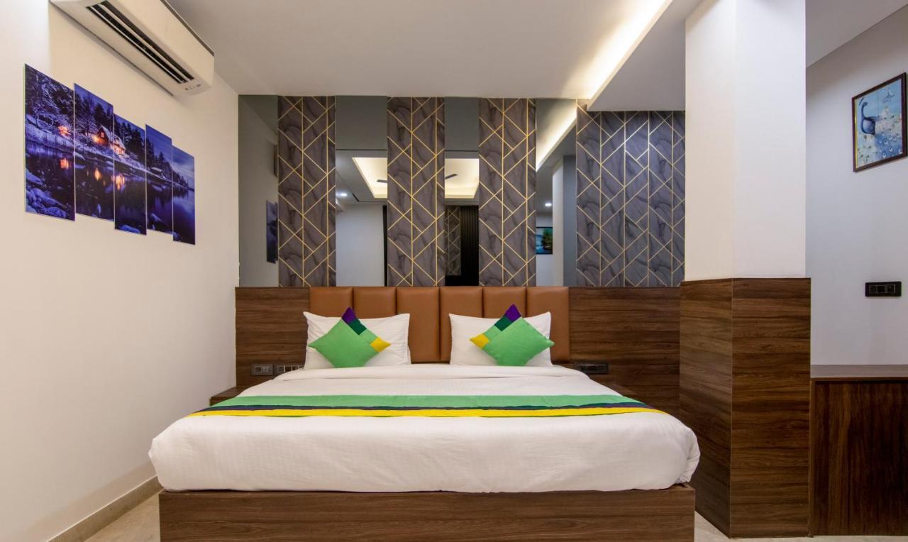 Treebo The Armani Near Igi Airport Hotel New Delhi Bagian luar foto