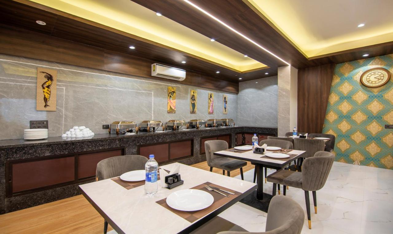 Treebo The Armani Near Igi Airport Hotel New Delhi Bagian luar foto