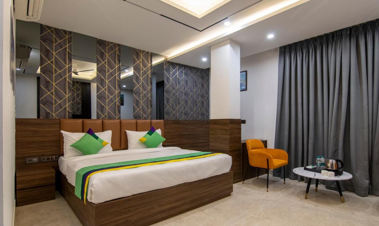Treebo The Armani Near Igi Airport Hotel New Delhi Bagian luar foto