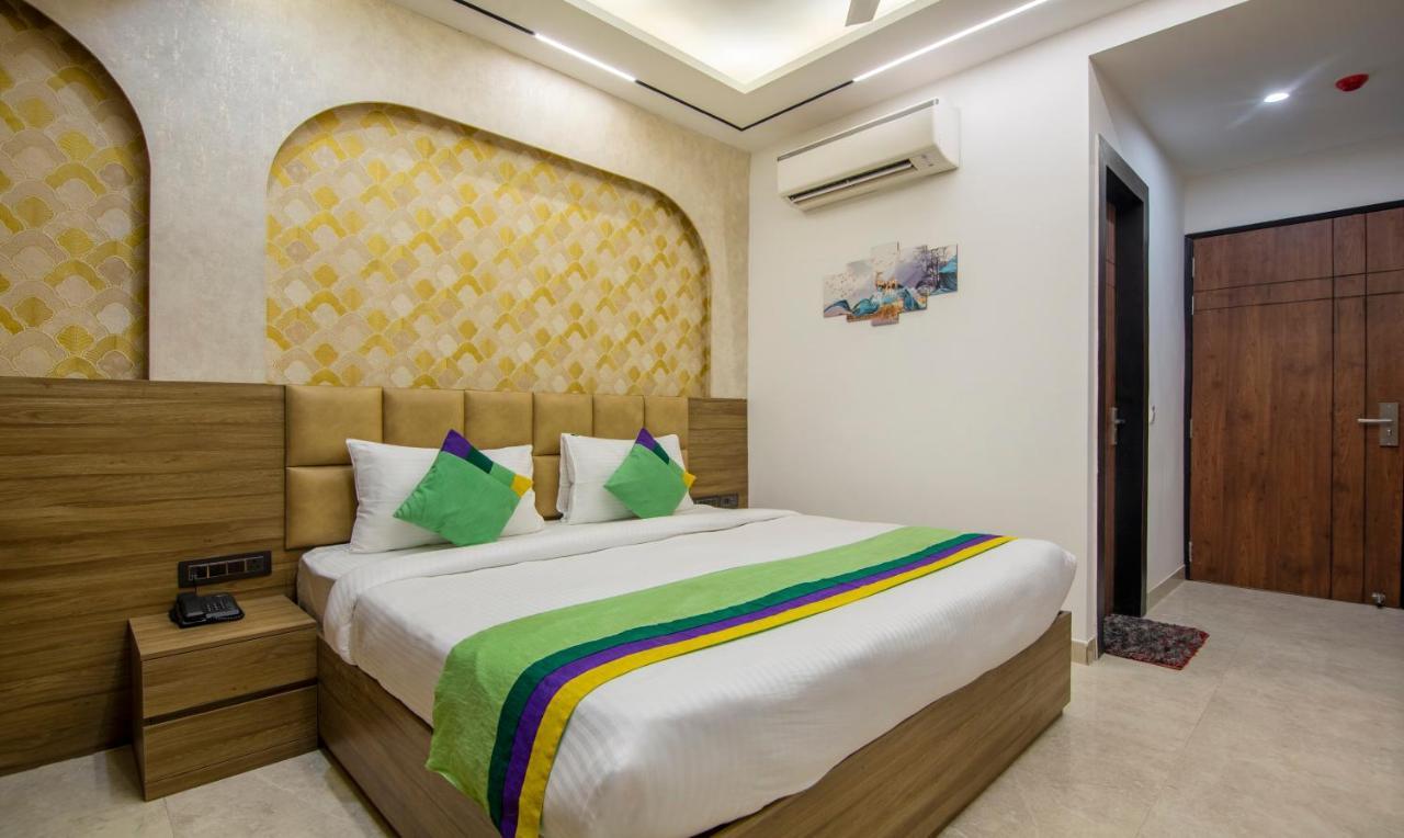 Treebo The Armani Near Igi Airport Hotel New Delhi Bagian luar foto
